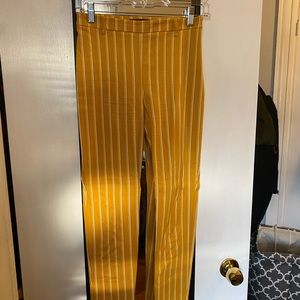 Mustard yellow slacks💛